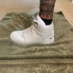 Puma  all white hi-top